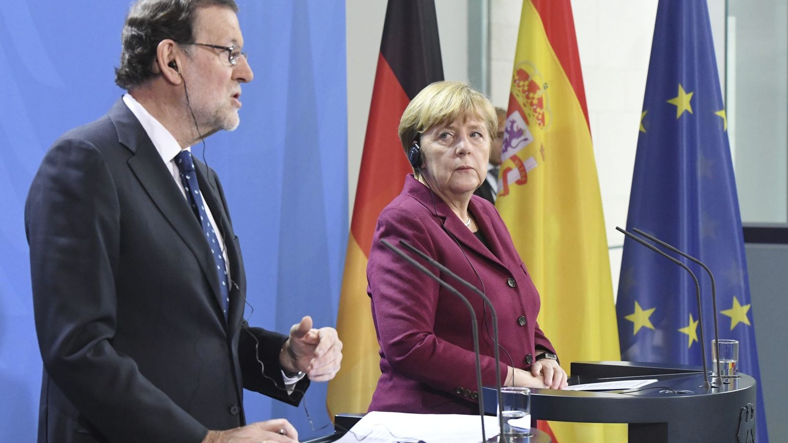 Foto: Angela Merkel y el presidente Mariano Rajoy comparecen en una rueda de prensa después de la reunión bilateral en Berlín (Efe).