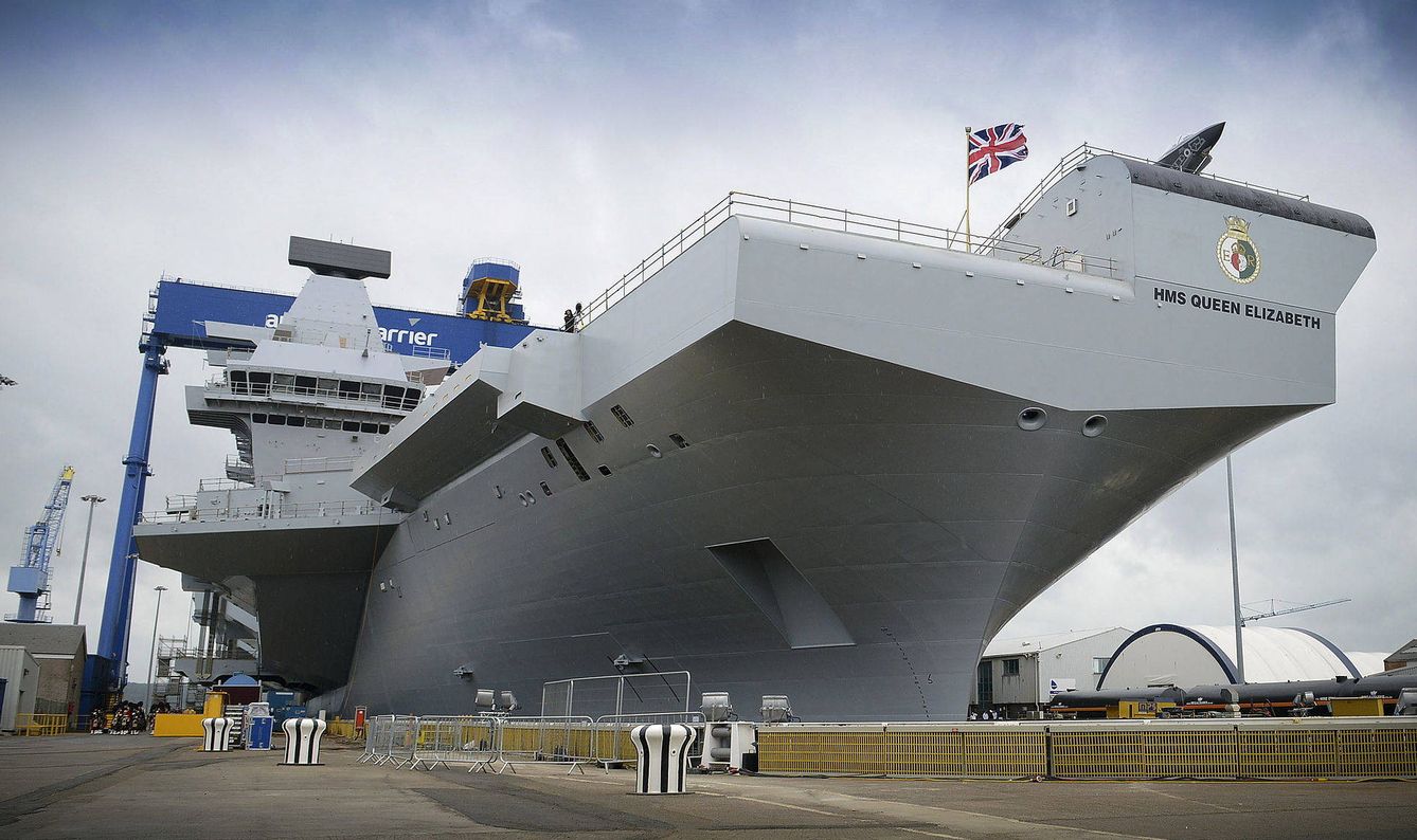 El portaaviones británico 'HMS Queen Elizabeth', en plena construcción, en julio de 2014. (Foto: Wikimedia Commons)