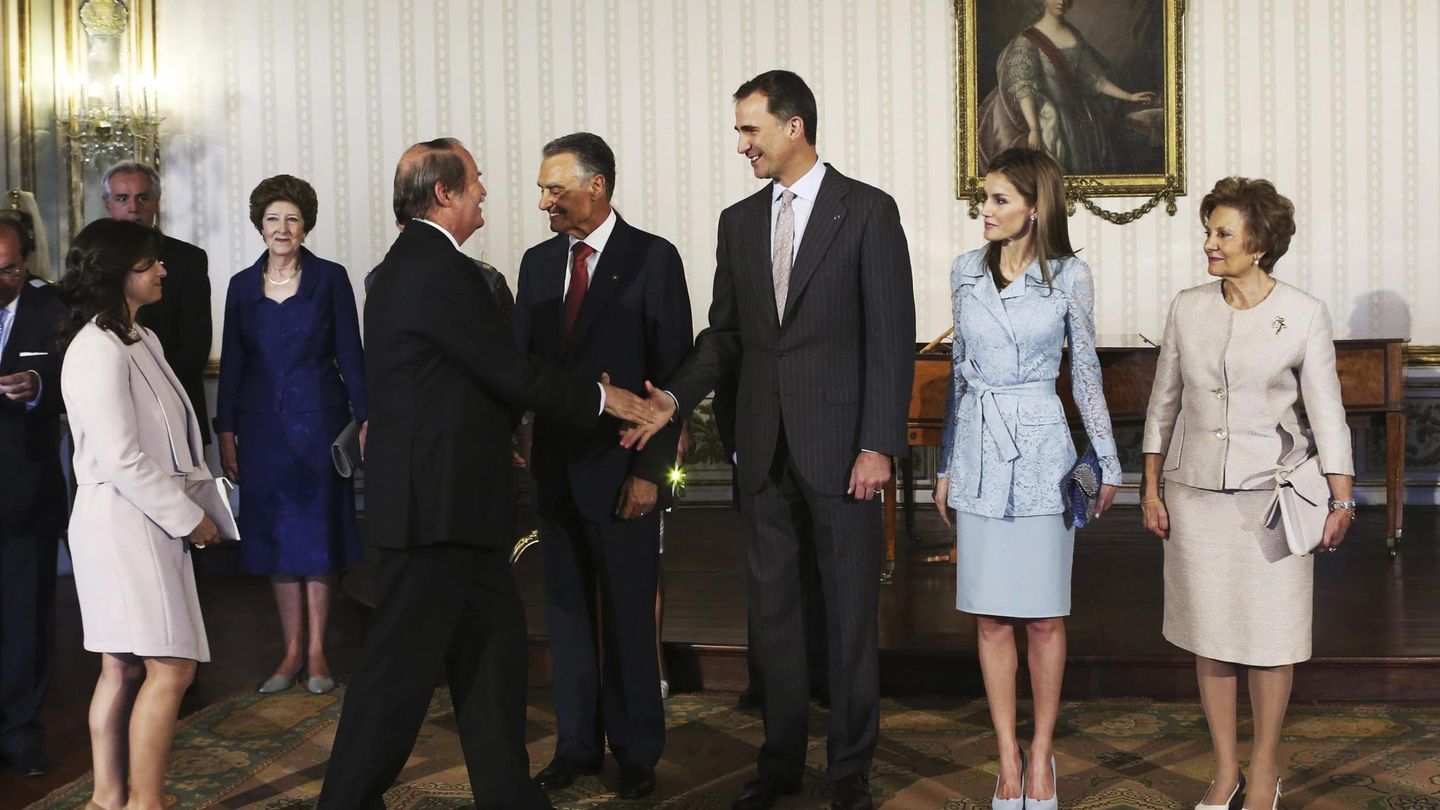 Dom Duarte, en un encuentro con los Reyes en 2014. (Reuters)