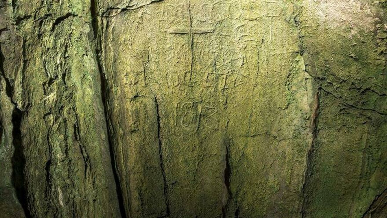 Una inscripción descubierta en Cap Ventós, en Cabrera (AASCAR)