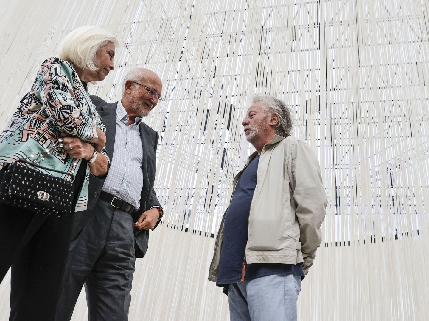 Hortensia Herrero, Juan Roig y Javier Mariscal, en Valencia. (EFE)