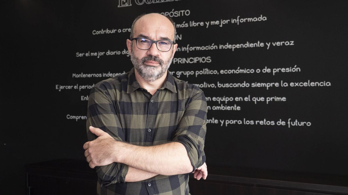 Alberto Olmos, columnista de El Confidencial, finalista del Premio Afundación de Periodismo Julio Camba