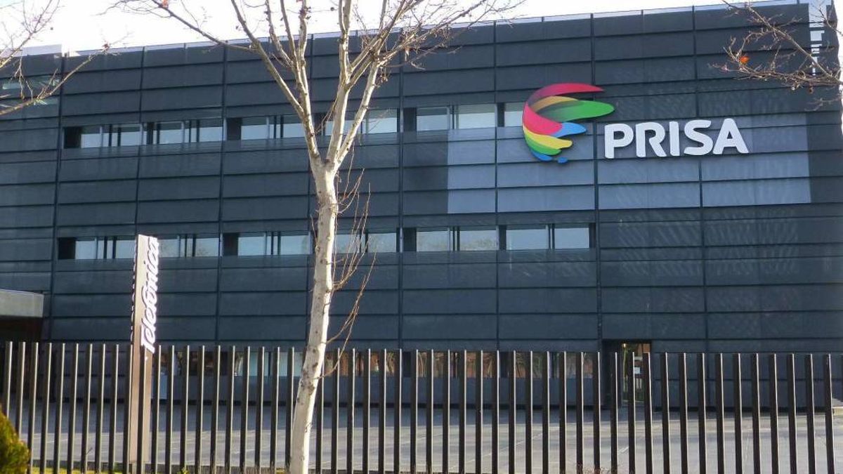 BlackRock y CVC compran deuda de Prisa y tendrán poder de veto en la venta de 'El País'