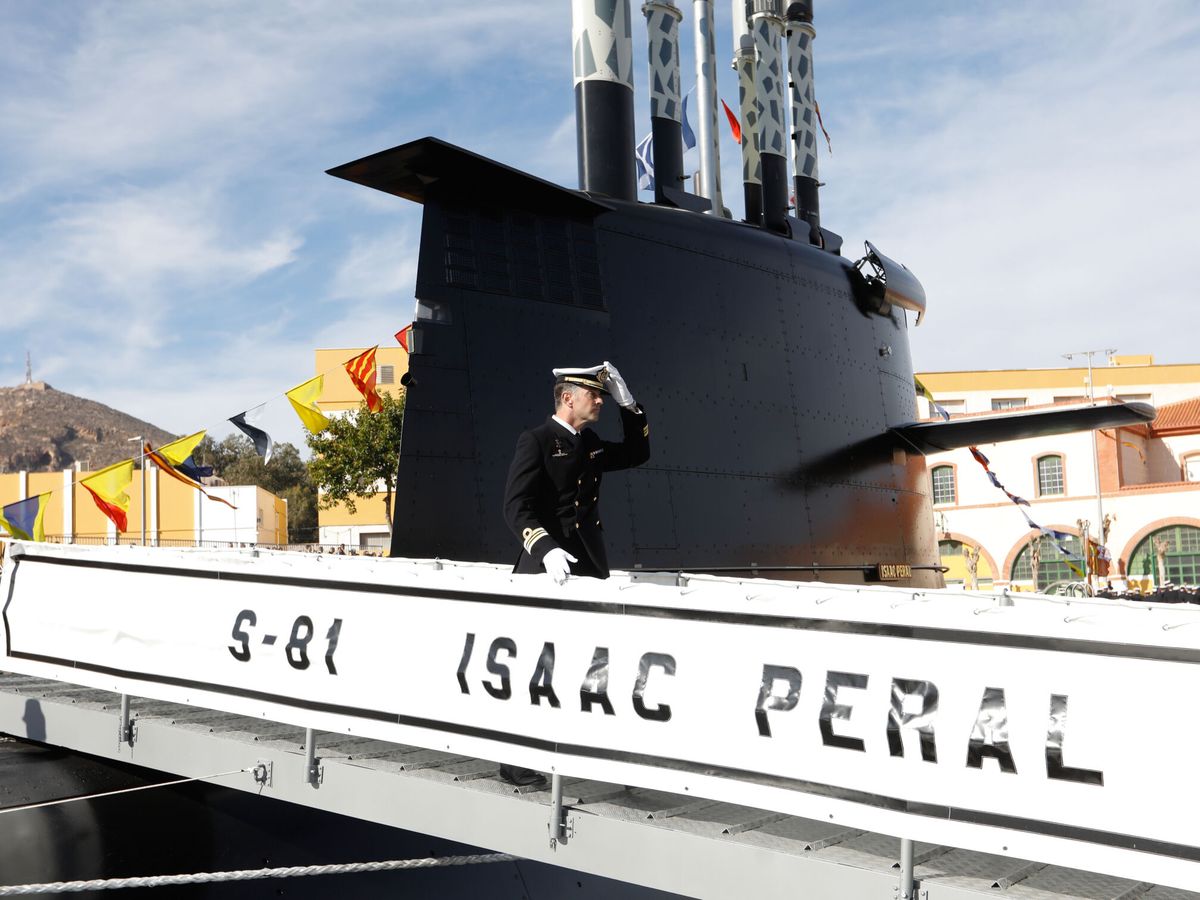 Foto: La Armada recibe en Cartagena el submarino S-81 Isaac Peral. (Europa Press/Edu Botella)