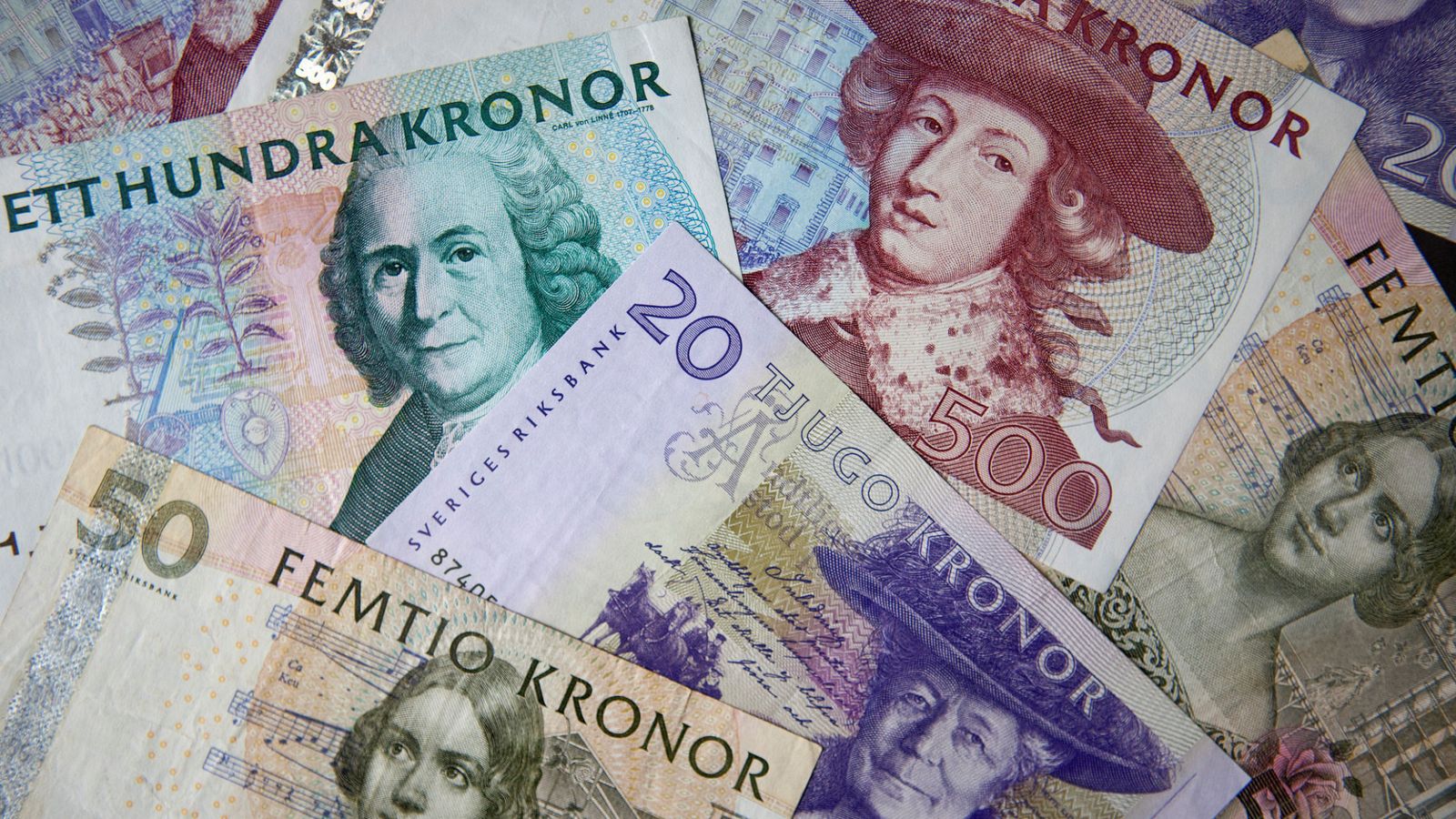Foto: Billetes antiguos de coronas suecas. (Reuters)