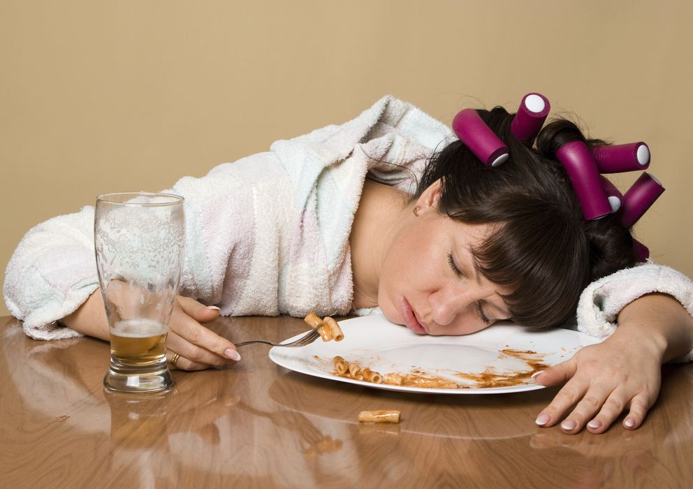 Foto: Además del estrés y los malos hábitos, la alimentación que llevamos puede ser la culpable de nuestros problemas para conciliar el sueño. (iStock)