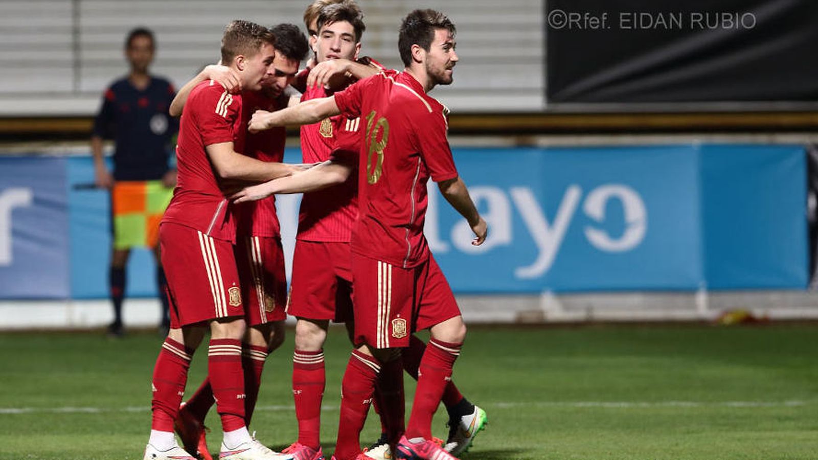 Foto: España celebra uno de los cuatro tantos frente a Bielorrusia (Sefútbol).