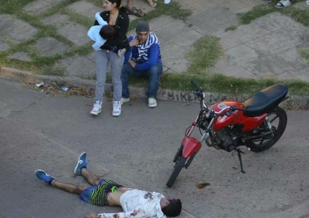 Foto: Imagen del joven David Moreira tras ser linchado por unos ciudadanos en Rosario, Argentina. (El Capital)