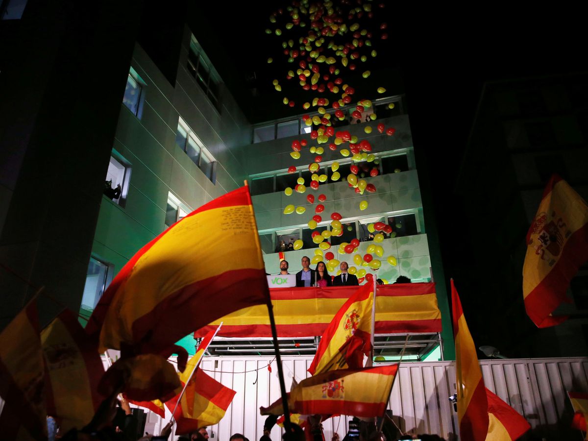 Foto: Celebraciones en la sede de Vox durante la noche electoral del 10 de noviembre (Reuters)