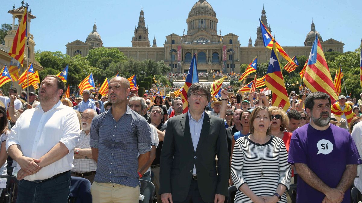 Puigdemont se lleva a la mayoría de diputados posconvergentes a su partido