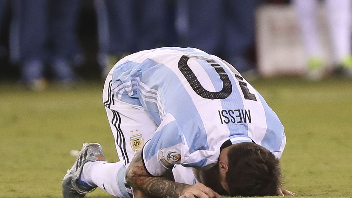 Messi anuncia su adiós a la selección de Argentina tras volver a caer ante Chile