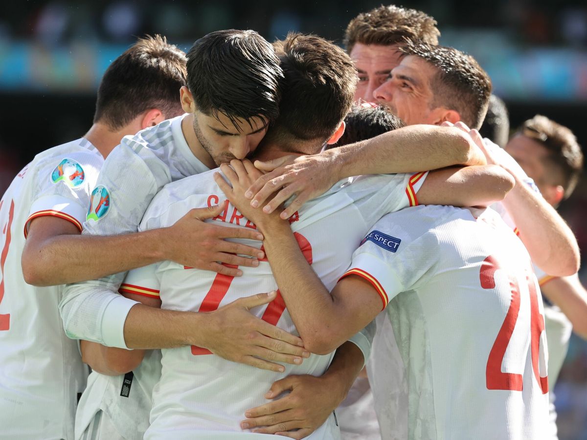 Foto: La Selección celebra un gol ante Eslovaquia. (EFE)