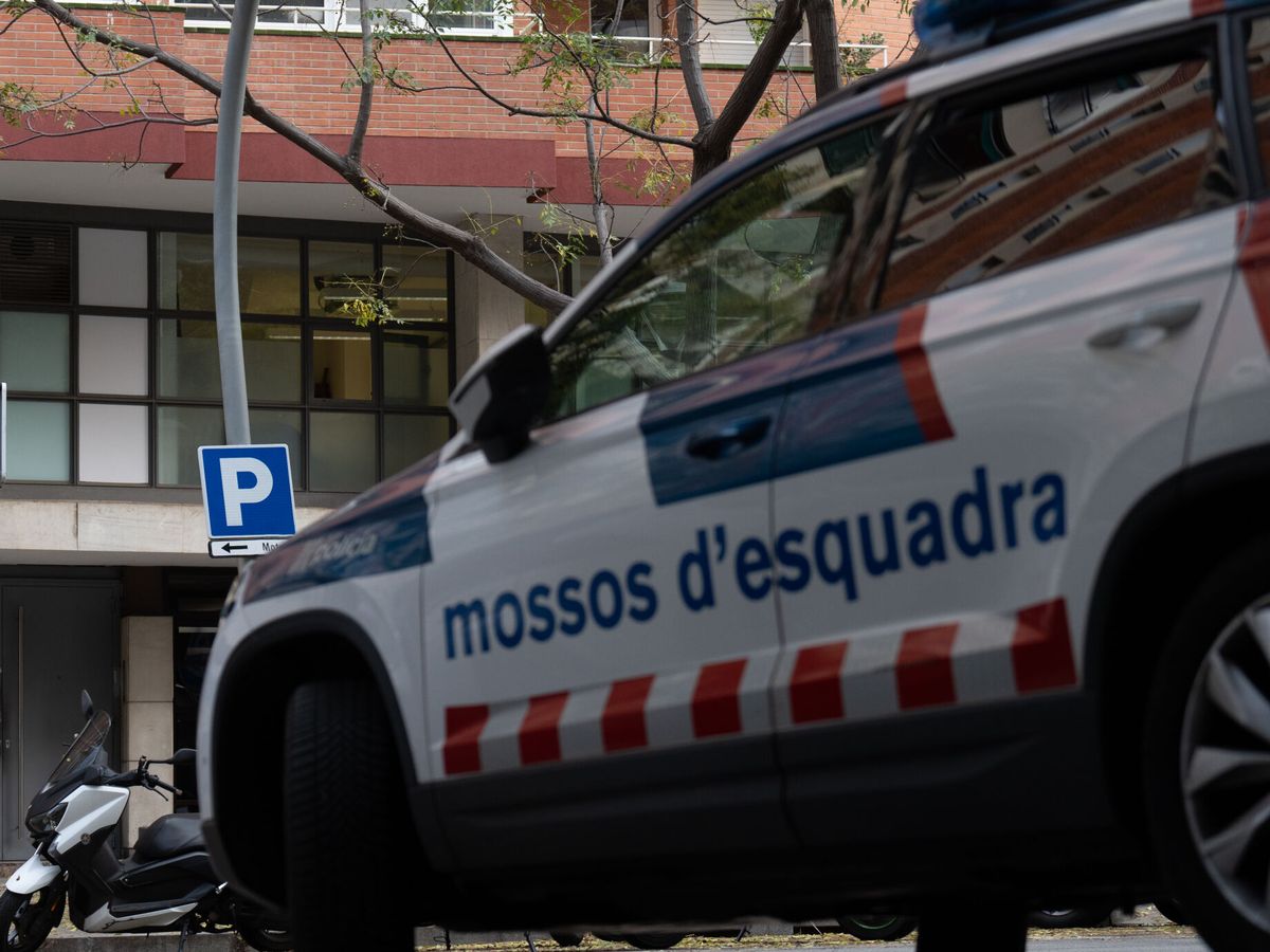 Foto: Un coche de los Mossos d'Esquadra. (Europa Press/Archivo/David Zorrakino)