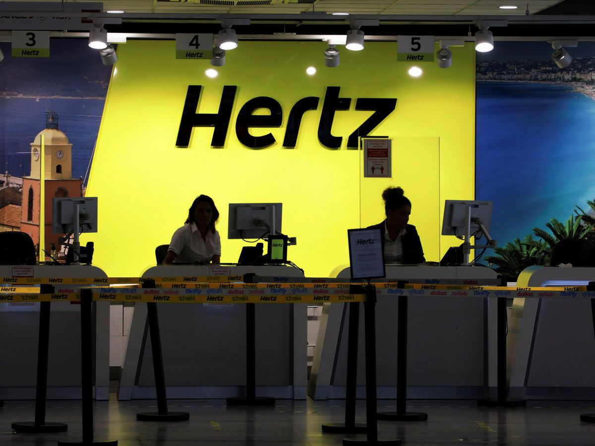 Foto: The desk of car rental company hertz is seen at nice international airport