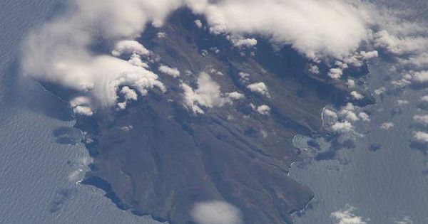 Foto: Isla de la Posesión, en el archipiélago Crozet. (NASA)