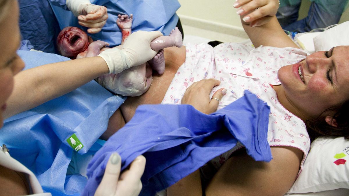 ¿Cuándo es mejor empezar a "empujar" en un parto? En realidad los médicos no lo saben