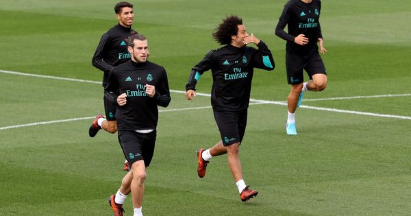 Foto: Bale, entrenando junto a Achraf, Marcelo y Vallejo. (EFE)
