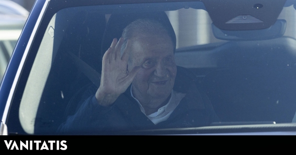 Juan Carlos I regresa a Sanxenxo por quinta vez este año para defender el liderato del Bribón en aguas gallegas