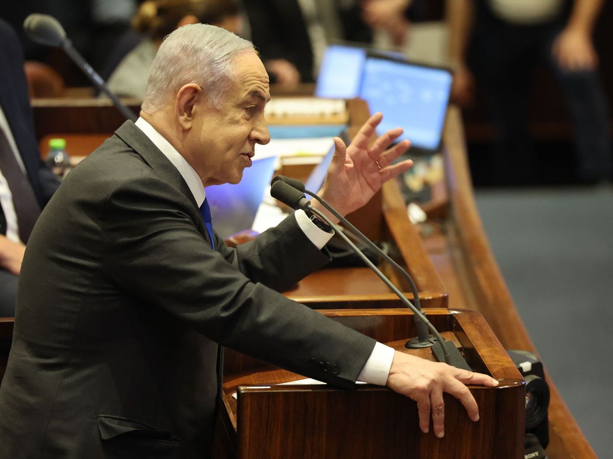 Foto: El primer ministro israelí, Benjamín Netanyahu, en el parlamento israelí. (EFE/Abir Sultan)