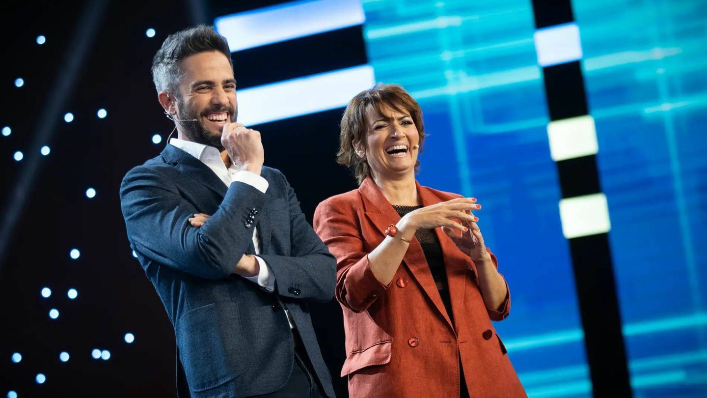 Roberto Leal y Silvia Abril, en 'El desafío'. (Antena 3)