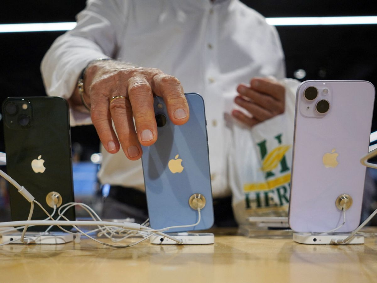 Foto: Apple reduce el número de interacciones entre sus dispositivos e iCloud (Reuters/Vincent West)