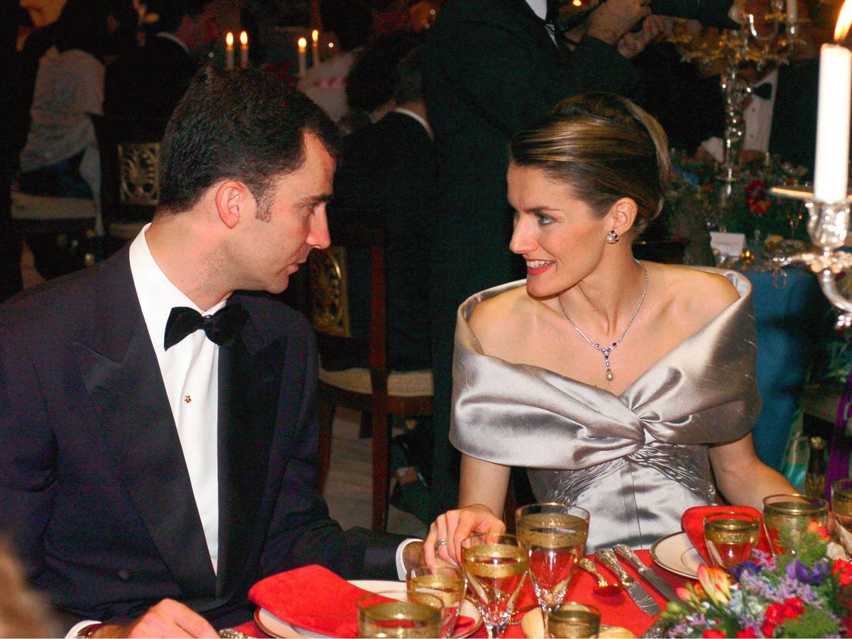 Foto: Don Felipe y doña Letizia, en la cena previa a su boda. (Gtres)