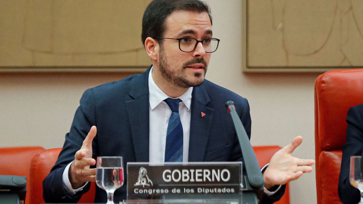 Alberto Garzón será "formalmente" el primer ministro en coger un permiso de paternidad
