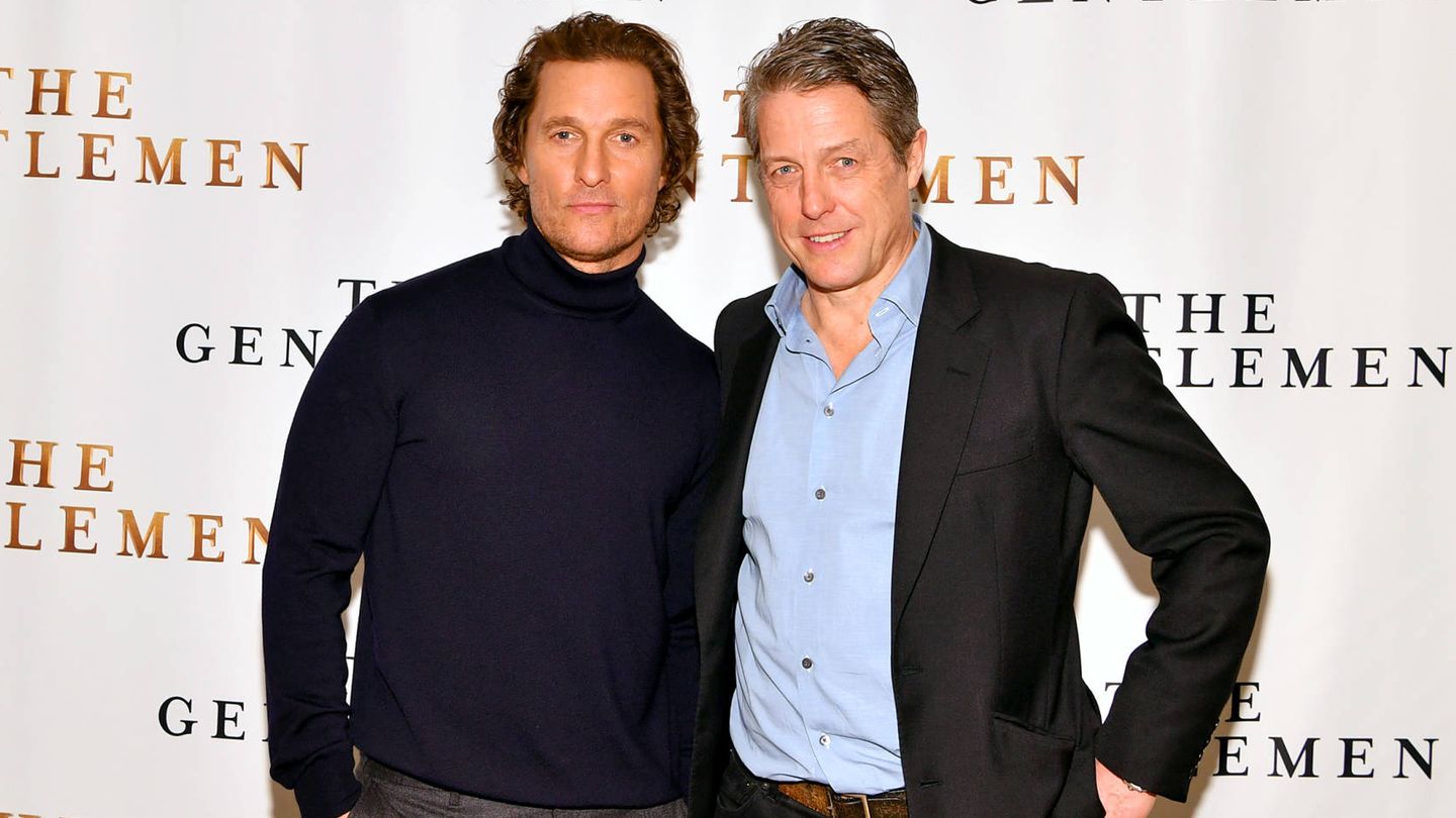  Matthew McConaughey y Hugh Grant. (Getty)
