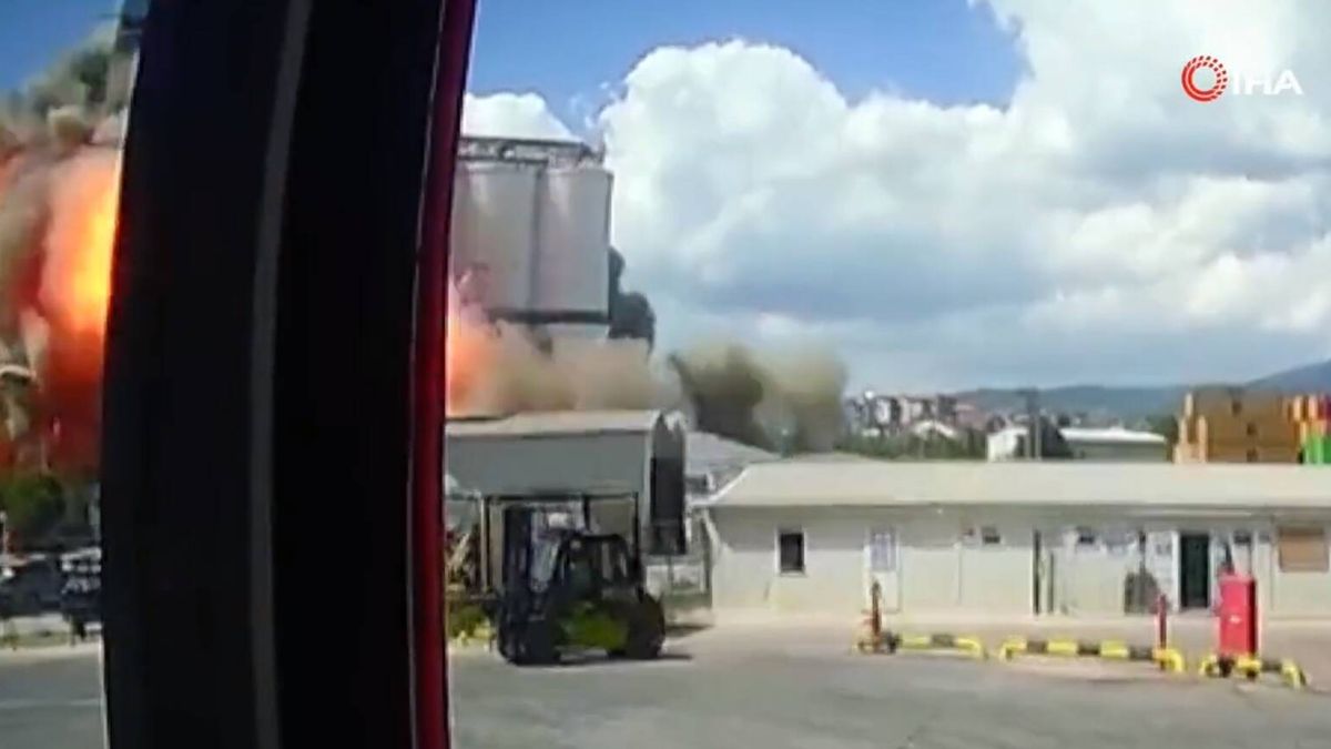 La explosión de un almacén de trigo deja 12 heridos en Turquía y desata especulaciones