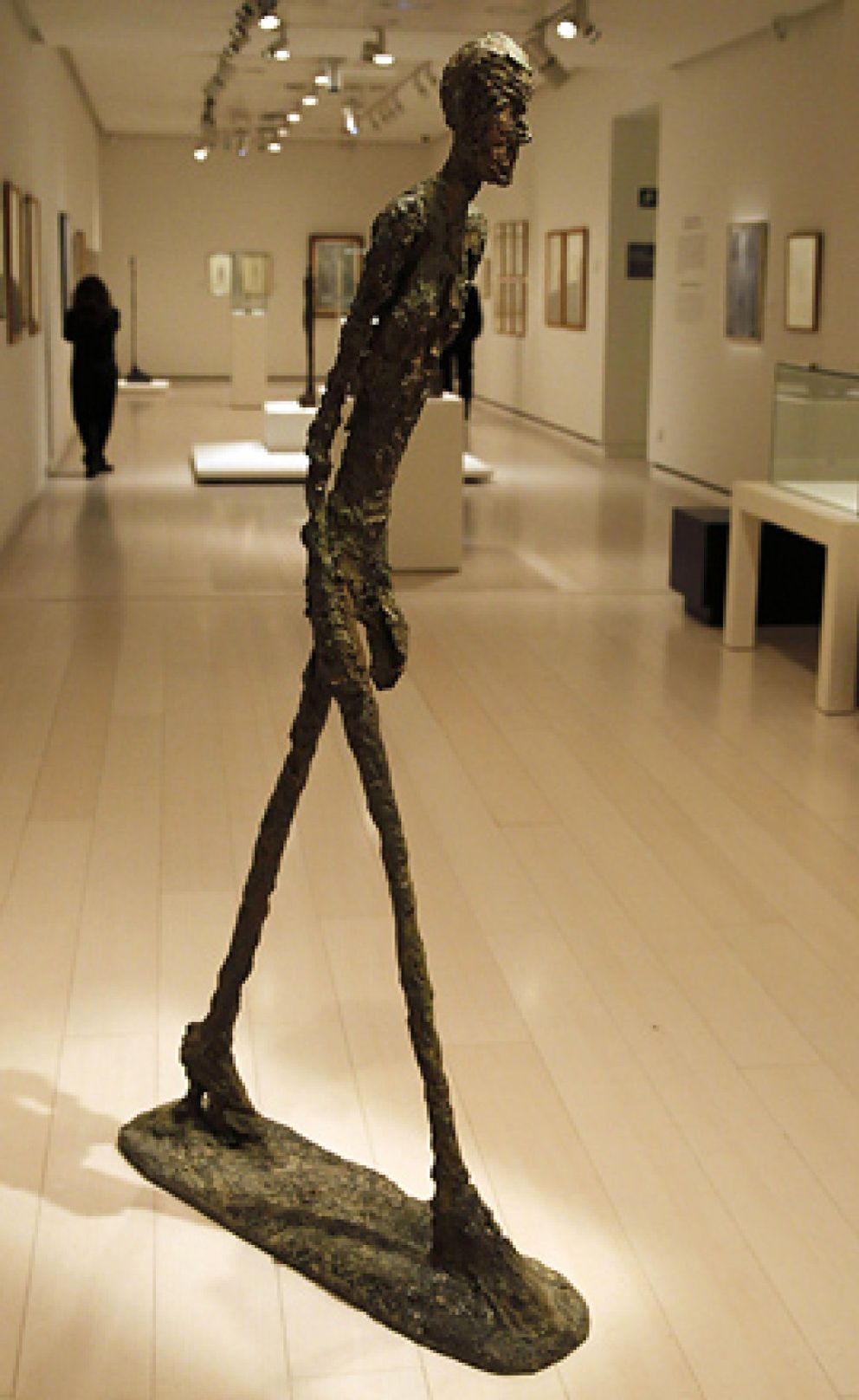 Foto: Giacometti: operación aguar al aguafiestas