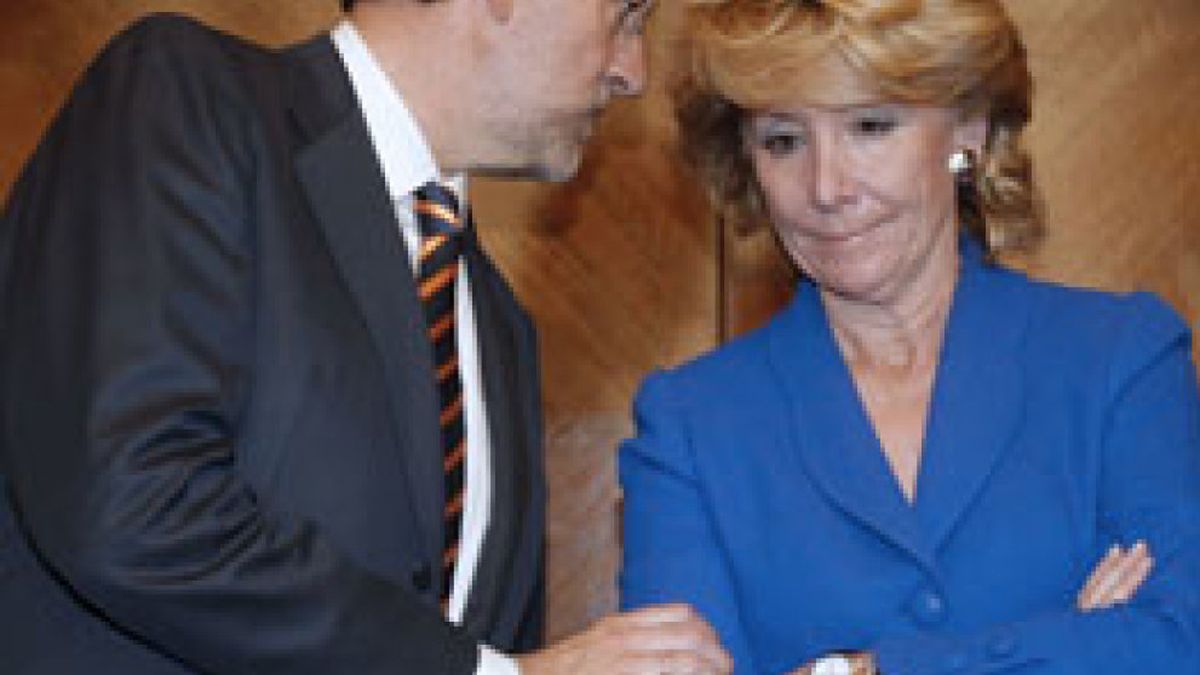 Rajoy quiere que, como Gallardón, Aguirre repita también como candidata a la Comunidad en 2011