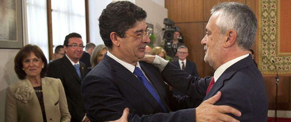 Foto: El fiasco de la comisión de los ERE abre una brecha en el pacto de Griñán con IU