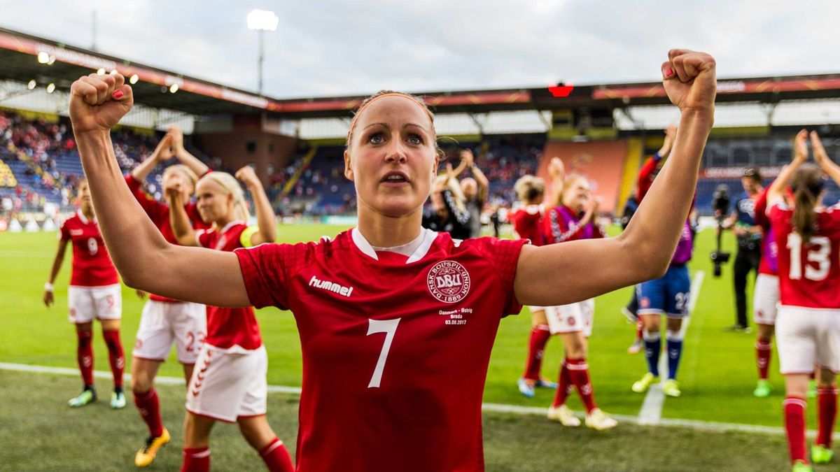 La selección de Dinamarca cede parte de su sueldo al femenino para igualar derechos