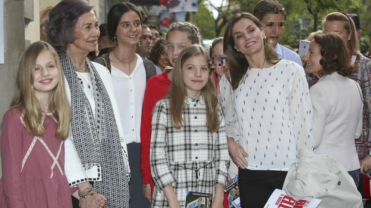 Letizia, Sofía y el plan de chicas Borbón con Irene Urdangarin incluida