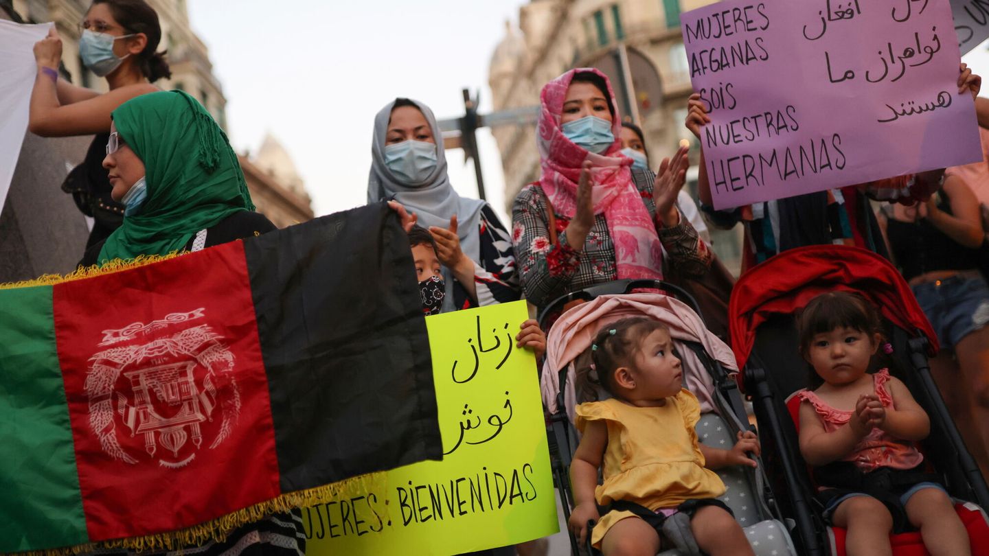 Mujeres, en una manifestación en Afganistán. (Reuters)