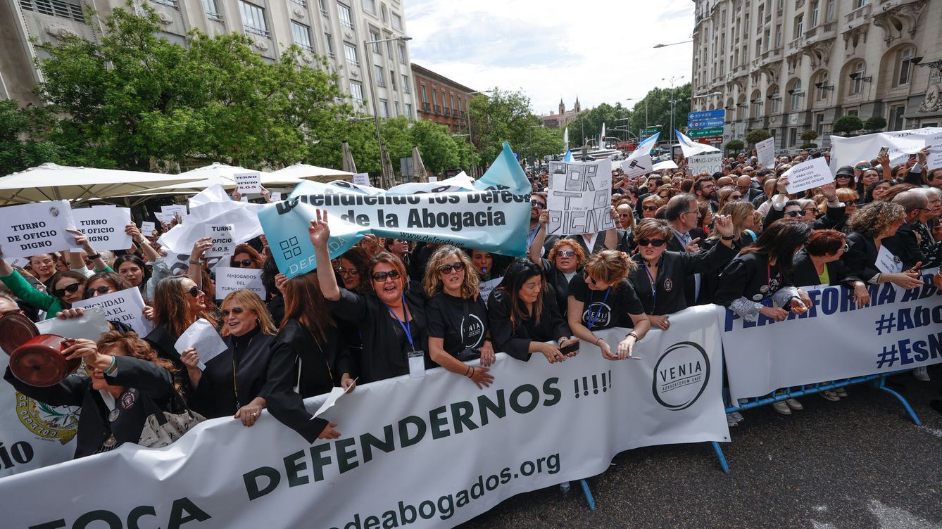Foto: Manifestación Día del Trabajador | EFE Javier Lizón