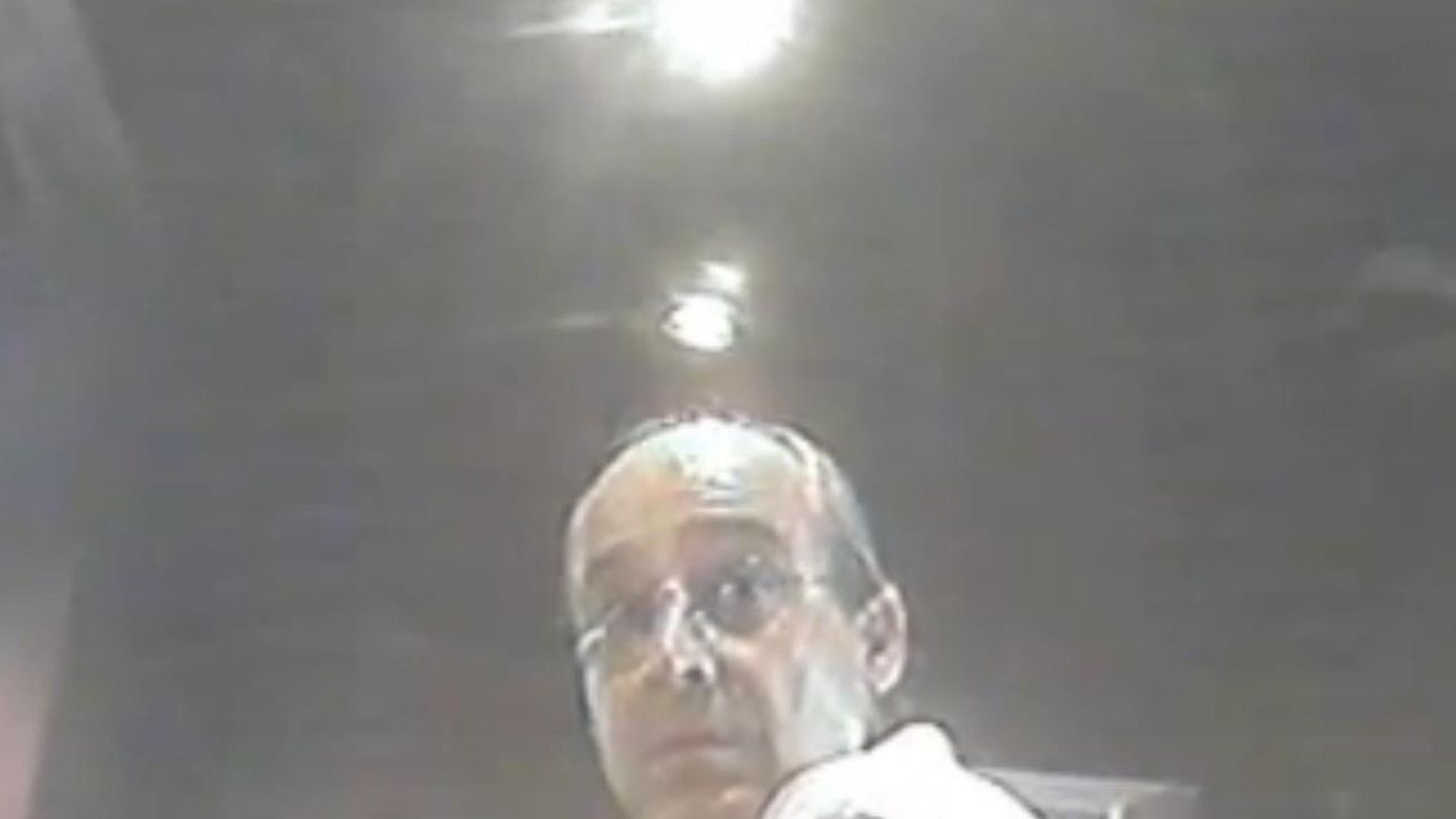 Edmundo Rodríguez, en un momento del vídeo cuando fue grabado y espiado en Colombia en 2008.