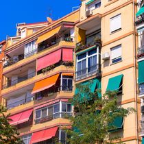 Foto: casas-europa-horno-espana-persianas-moqueta-ola-calor-extrema-cbtrgrf
