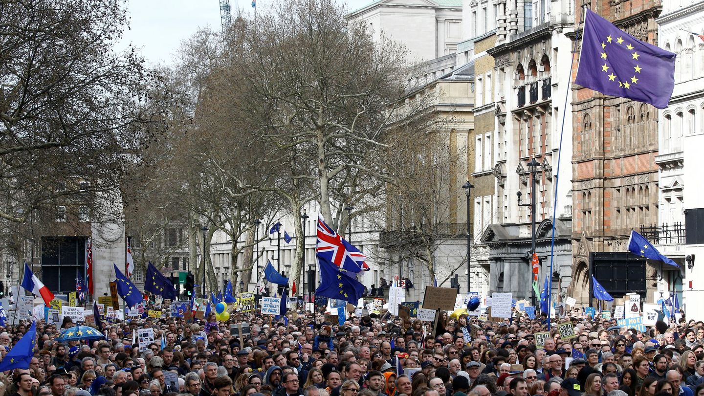 Manifestación a favor de otra consulta en Londres. (Reuters)
