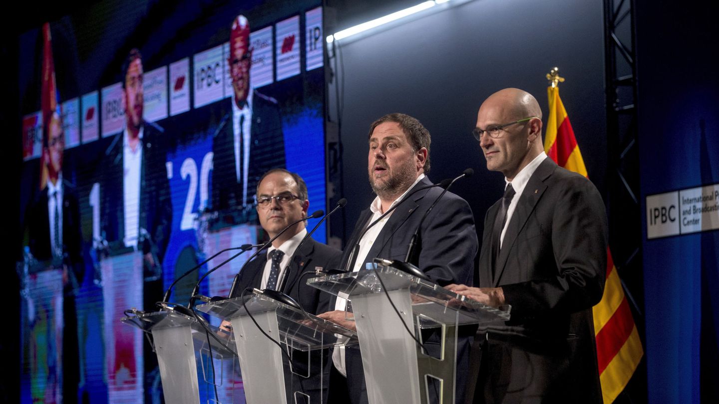 Jordi Turull, Oriol Junqueras y Raül Romeva, el pasado 1 de octubre facilitando los datos provisionales del referéndum. (EFE)