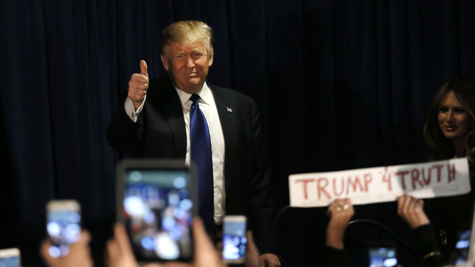 Foto: El magnate Donald Trump, tras conocer los resultados de las primarias en New Hampshire, el 9 de febrero de 2016. (Reuters)