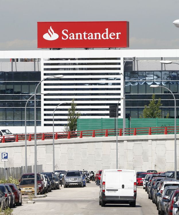 Foto:  Vista de la Ciudad Financiera del Banco de Santander. (EFE)