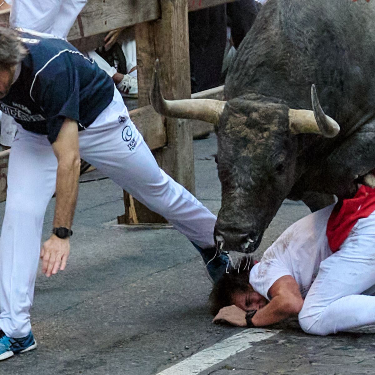 Encierro de San Fermín hoy, 9 de julio: un herido por cornada en una carrera  masiva