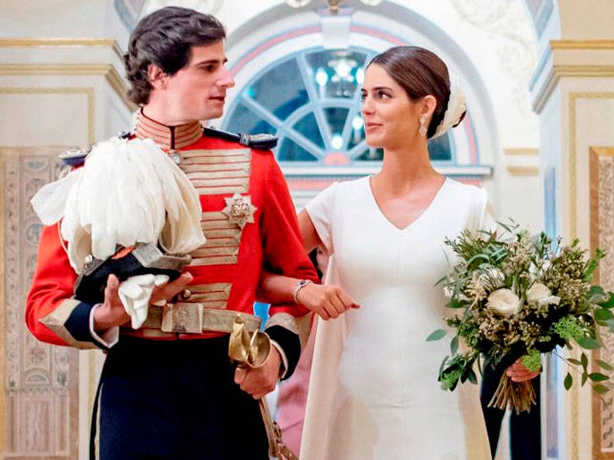 Foto: El duque de Huéscar y Sofía Palazuelo, el día de su boda. (EFE)