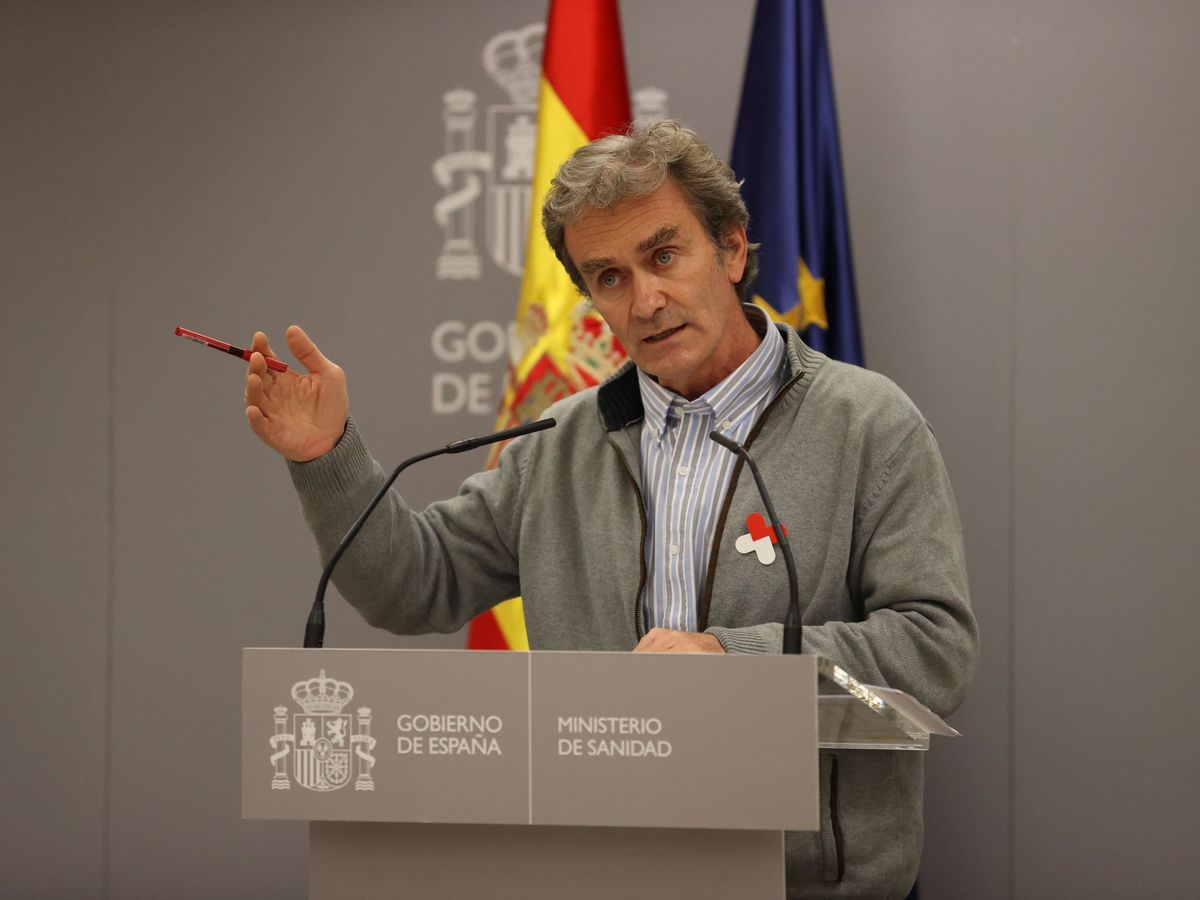 Foto: El director del CCAES, Fernando Simón, durante la rueda de prensa de este lunes en el Ministerio de Sanidad. (EFE)