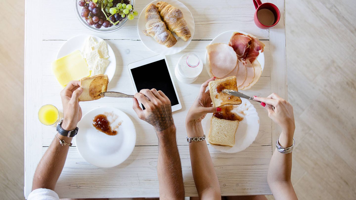 ¿Es conveniente retrasar el desayuno? (iStock)