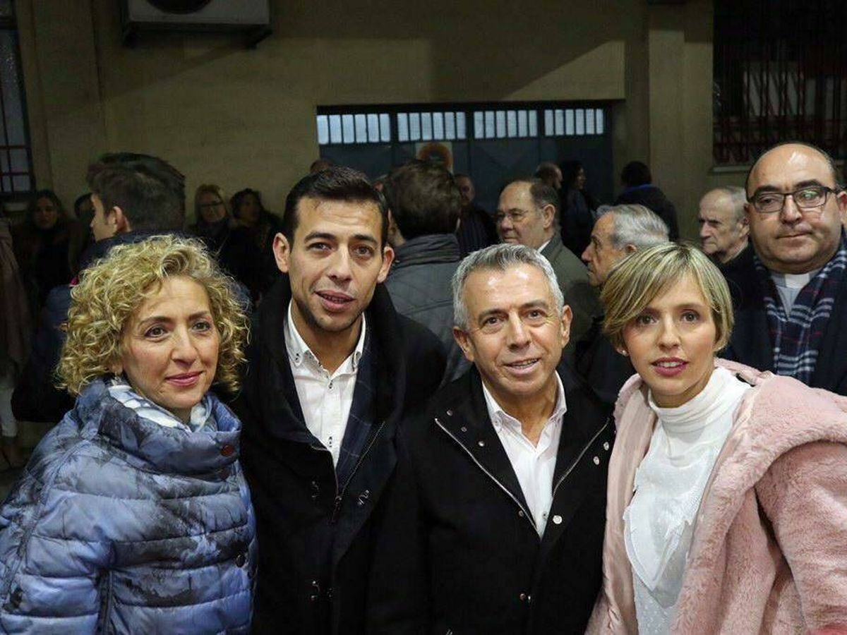 Foto: El Turronero, con su familia. (Cortesía)