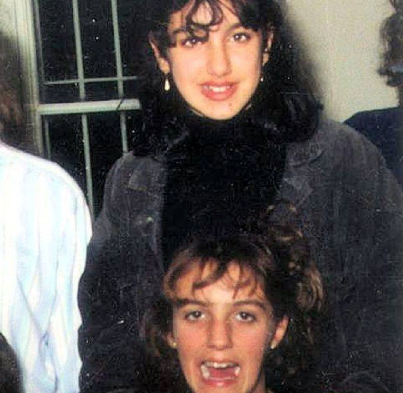 Manuela (arriba) y Virginia (abajo), en una fotografía difundida tras su desaparición.