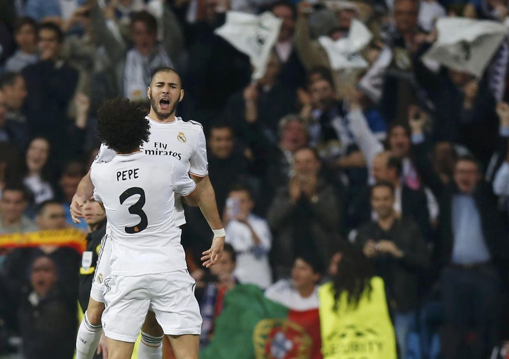 Foto: Pepe y Benzema celebrando un gol con el Real Madrid (Reuters). 