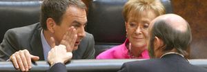 Rubalcaba a Zapatero: "Pagaremos caro el enfrentamiento con Prisa porque les vamos a necesitar"